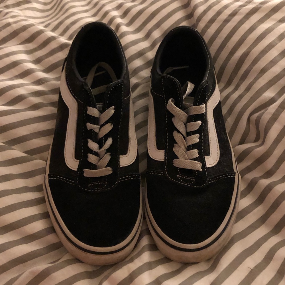 Black Low-top Vans